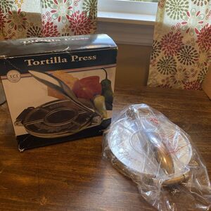 Williams Sonoma 6.5” Tortilla Press - Silver Tortilladona